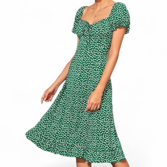 Unbranded Dresses & Skirts - Women's XS Green Dress White Flowers Short-sleeve, Mid-Length, Unbranded